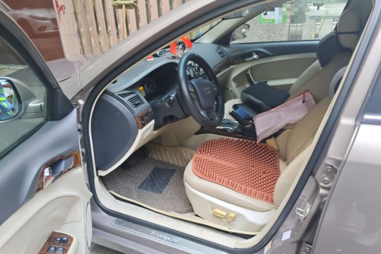 Used GAC Trumpchi GA5 2011 2.0L Automatic Elite Edition
