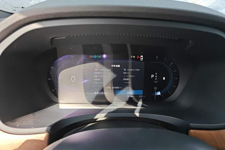 Used Volvo S90 2024 B5 Zhiyi Luxury Edition
