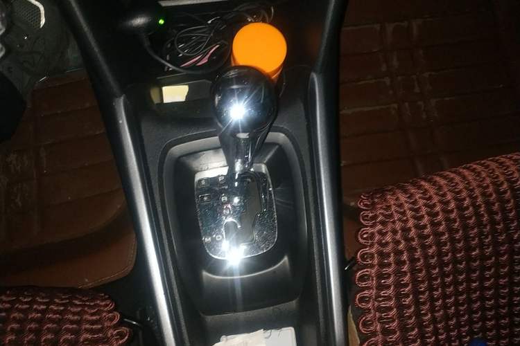 Used Peugeot 2008 2014 1.6L Automatic Fashion Edition Gear Lever