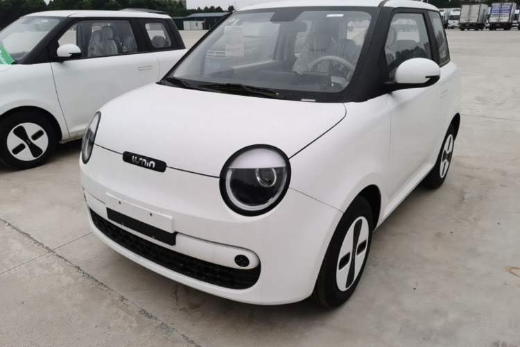 Used CHANGAN NEVO Lumin 2026 Model Treasure Edition 205km Passionate Beige Ningde