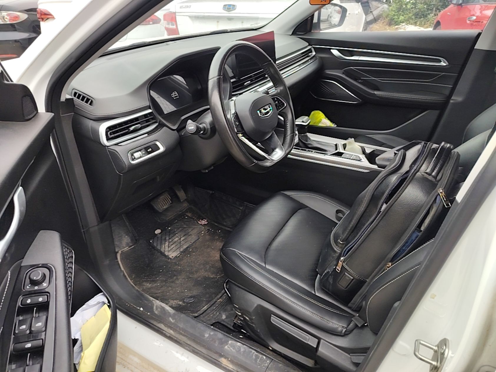 Geely Auto Emgrand 2022 4th Generation 1.5L CVT Luxury Model - Premium — снимка 17