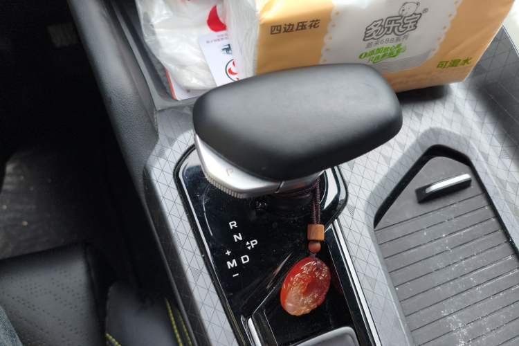 Used Geely Auto Preface 2023 1.5TD Kunlun Edition Gear Lever