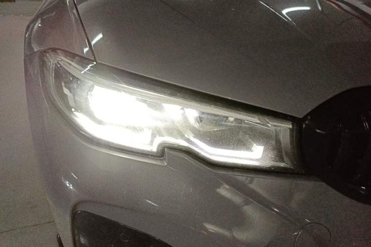 Used BMW 3 Series 2022 Restyled 320Li M Sport Package Right Front Headlight