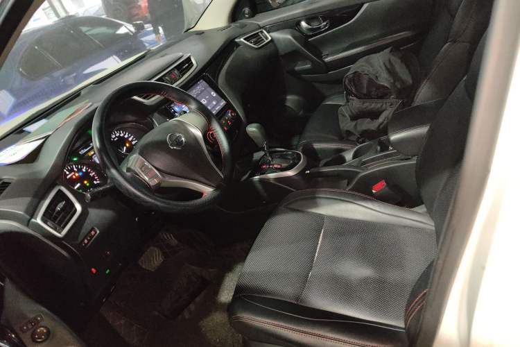 Used Nissan Qashqai 2016 2.0L CVT Elite Edition
