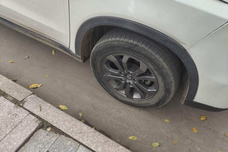 Used Suzuki Vitara 2016 1.6L Manual Two-Wheel Drive Entry-Level Trim