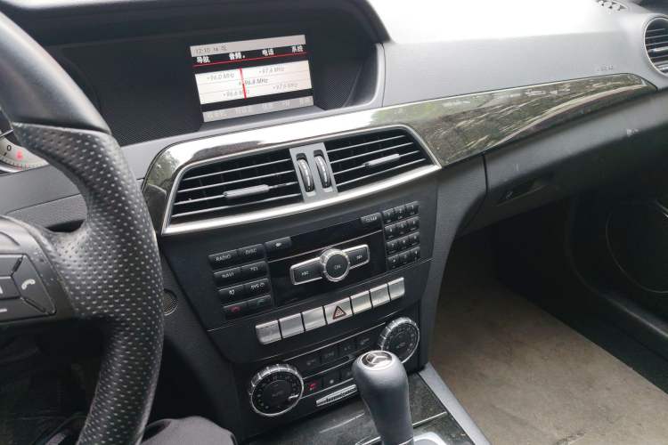 Used Mercedes-Benz C-Class 2013 C 260 CGI Elegant Model Audio And AC Panel