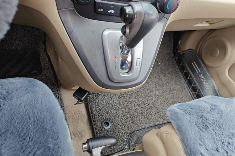 Used Honda CR-V 2010 2.0L automatic two-wheel drive urban version
