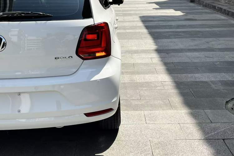 Used Volkswagen Polo 2016 1.4L Automatic Trendy Model Right Rear Taillight