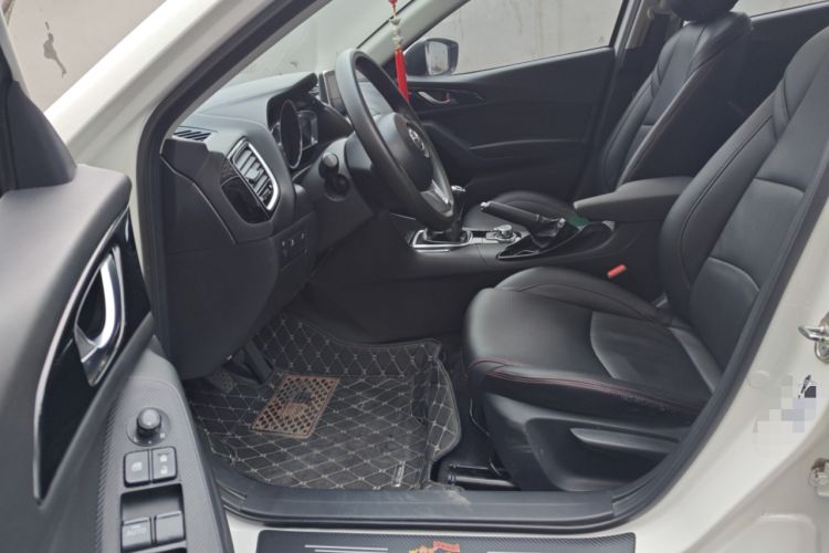 Used Mazda 3 Axela 2016 Sedan 1.5L Manual Luxury Model Driver Seat