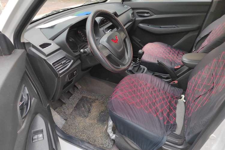 Used Wuling Hongguang 2021 1.5L S Base Version LAR Driver Seat