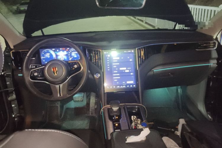 Used Hongqi HS7 2023 2.0T Automatic Two-Wheel Drive Flagship Edition Six Seats
