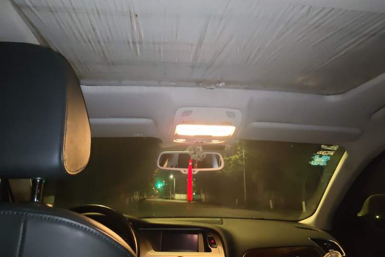 Used Audi A4L 2011 2.0 TFSI Technology Edition Headliner