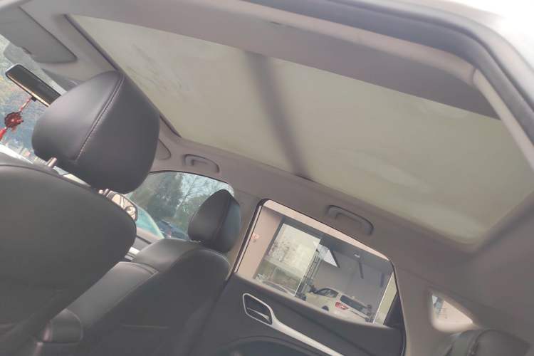 Used MG ZS 2018 1.5L Automatic Luxury Edition China V Standard Headliner