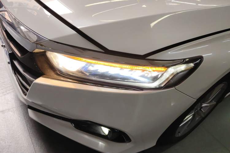 Used Honda Accord 2022 260TURBO Luxury Edition Left Front Headlight