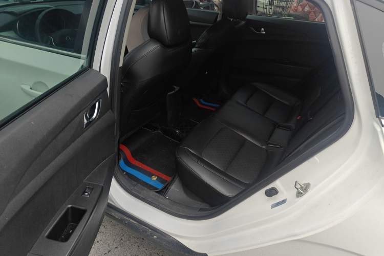 Used CHANGAN Eado New Energy 2022 EV460 Smart Ride-Hailing Edition – Lithium Iron Phosphate Interior 4