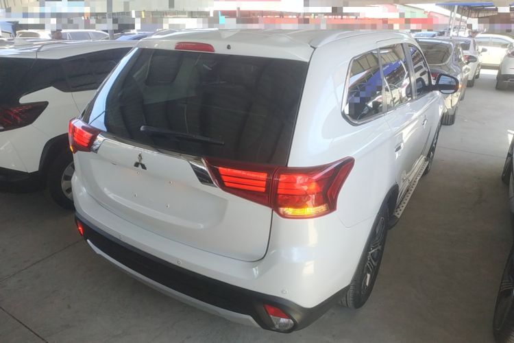 Used Mitsubishi Outlander 2018 2.4L 4x4 Elite Edition 5 Seats
