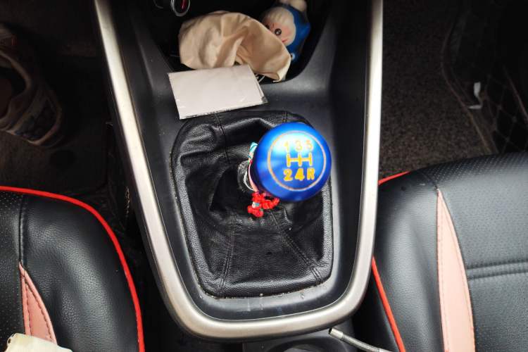 Used Ford Escort 2017 1.5L Manual Comfort Model Gear Lever