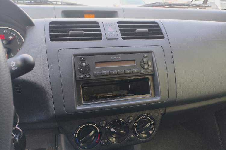 Used Suzuki Swift 2013 1.3L Manual Value Edition