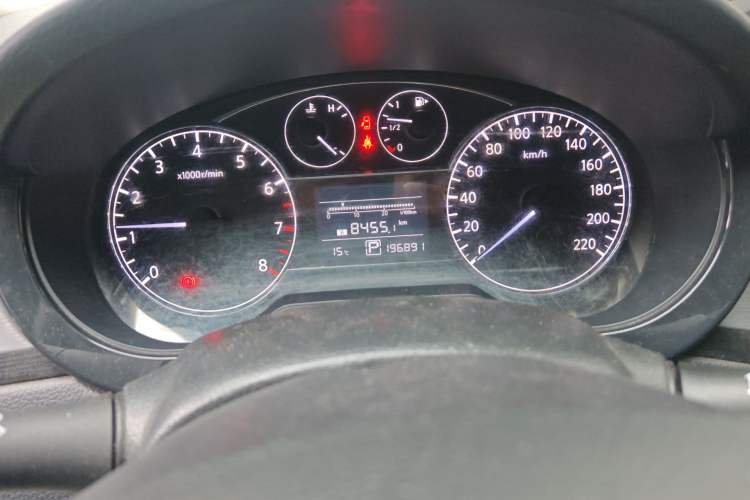 Used Nissan Tiida 2014 1.6L CVT Comfort Model Odometer Close Up