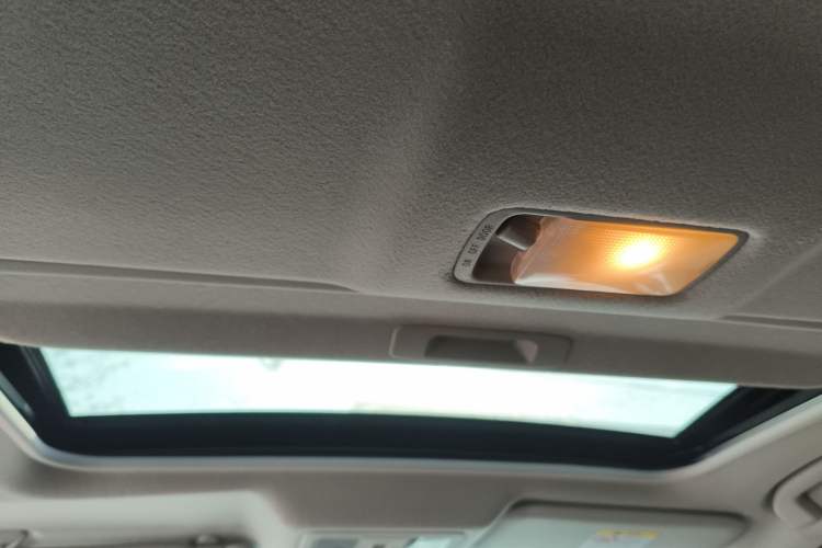 Used Nissan Tiida 2023 1.6L CVT Smart Drive Version Headliner