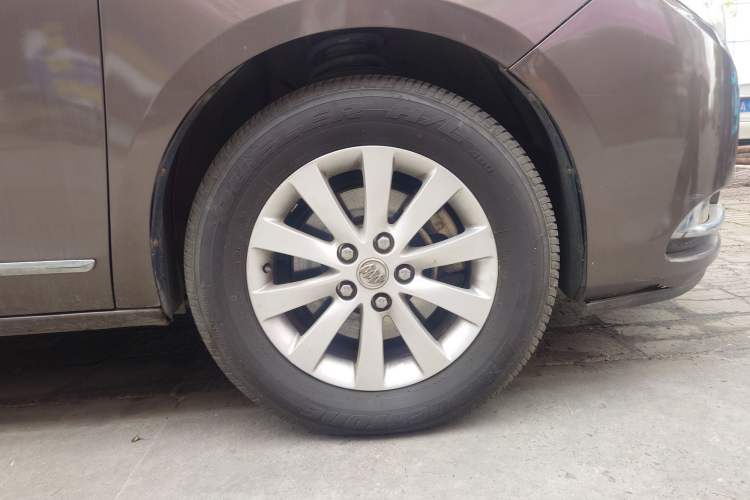 Used Buick GL8 2014 2.4L CT Luxury Business Comfort Edition
