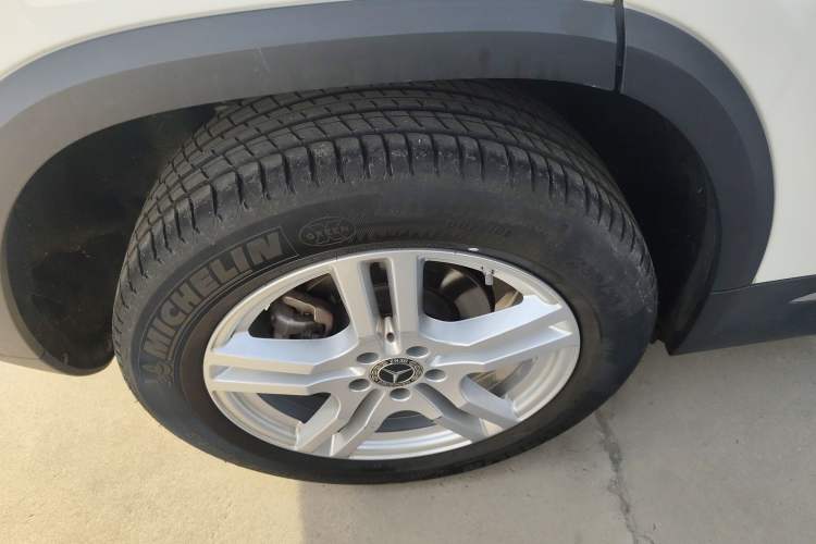 Used Mercedes-Benz GLA 2022 Second Facelift GLA 200 Right Rear Wheel Hub