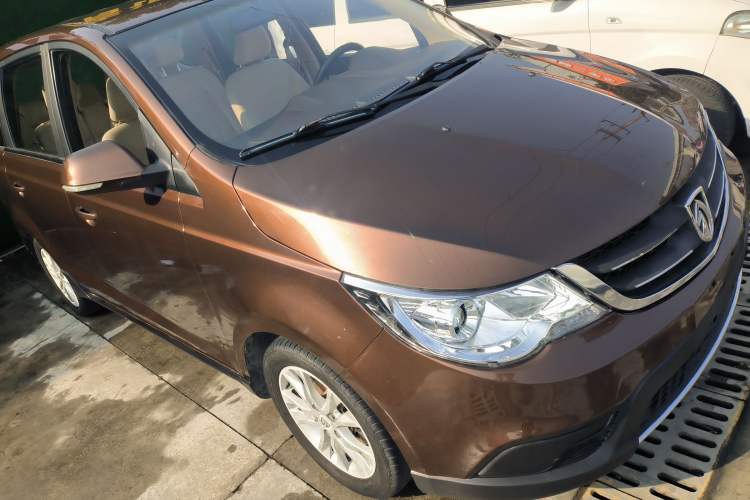 Used Baojun 730 2014 1.5L Manual Standard Version 8 Seats
