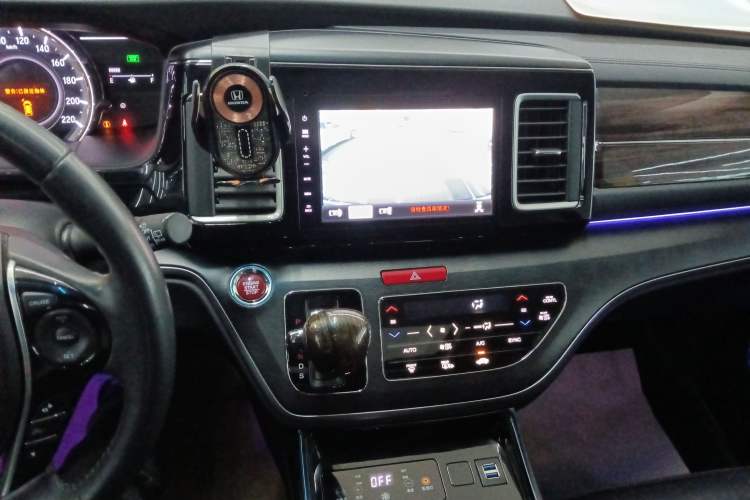 Used Honda Elysion 2016 2.4L Luxury Edition