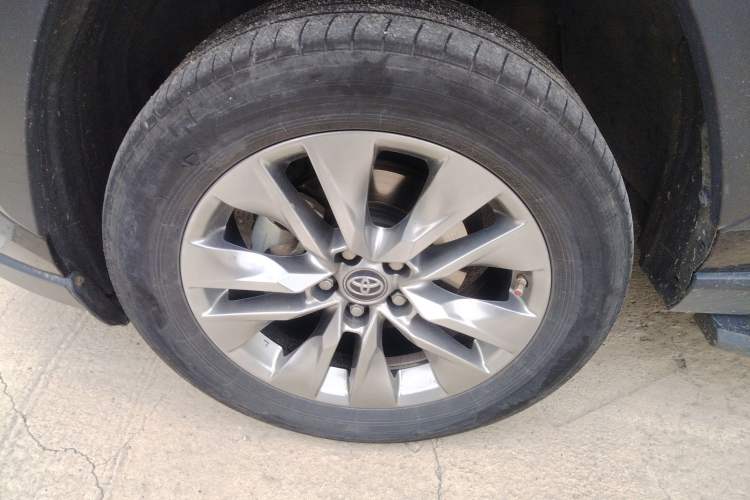 Used Toyota Wildlander 2022 Dual-Engine 2.5L E-CVT Two-Wheel Drive Luxury PLUS Edition
