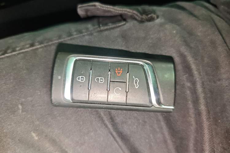 Used GAC Trumpchi GS4 2021 270T Automatic Elite Tech Edition Vehicle Key