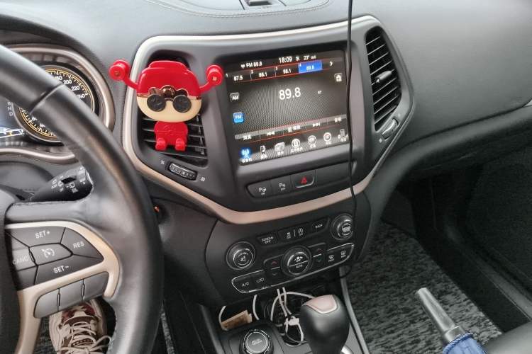 Used Jeep Cherokee 2016 2.4L Superior Edition
