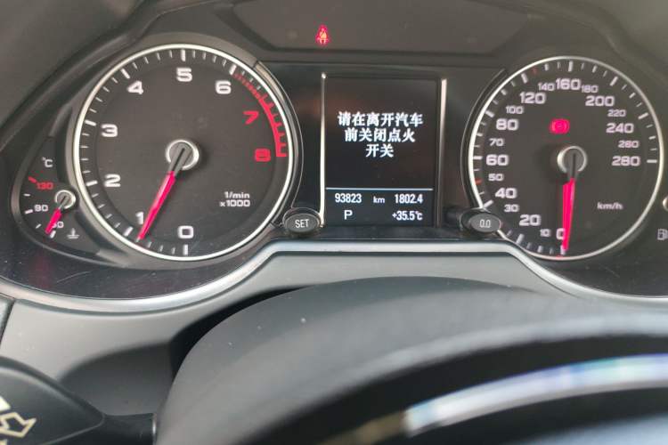 Used Audi Q5 2018 Collector's Edition 40 TFSI Technology Model
