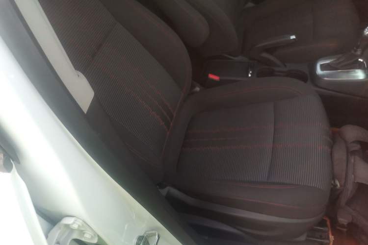 Used Buick Encore 2015 1.4T Automatic Two-Wheel Drive Urban Elite Version