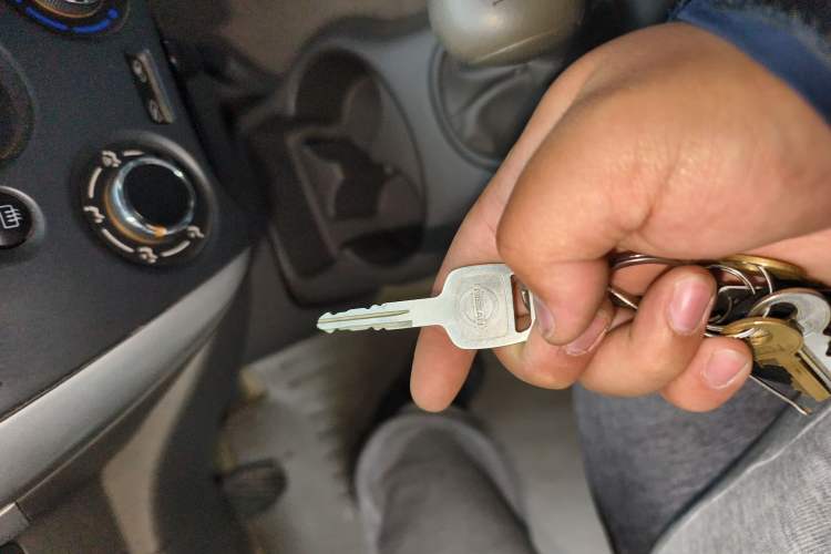 Used Nissan Sunny 2014 1.5XE Manual Elite Edition Vehicle Key