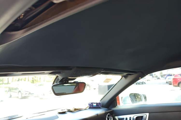 Used Mercedes-Benz SLK-Class 2011 SLK 200 Fashion Model Headliner