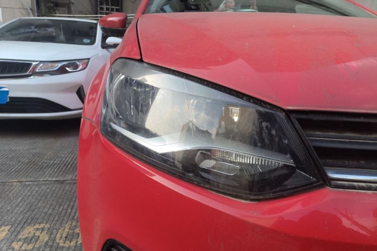 Used Volkswagen Polo 2014 1.4L Manual Fashion Edition
