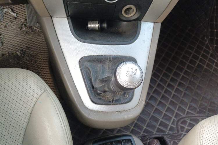 Used Hyundai Tucson 2009 2.0L Manual Two-Wheel Drive Comfort Version