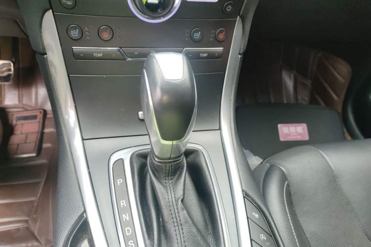 Used Ford Edge 2015 2.0T GTDi Four-Wheel Drive Prestige Model Gear Lever