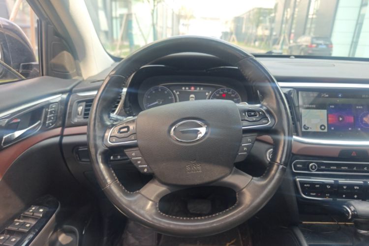 Used GAC Trumpchi GS8 2017 320T Two-Wheel Drive Luxury Smart Connectivity Version (7 Seats)
