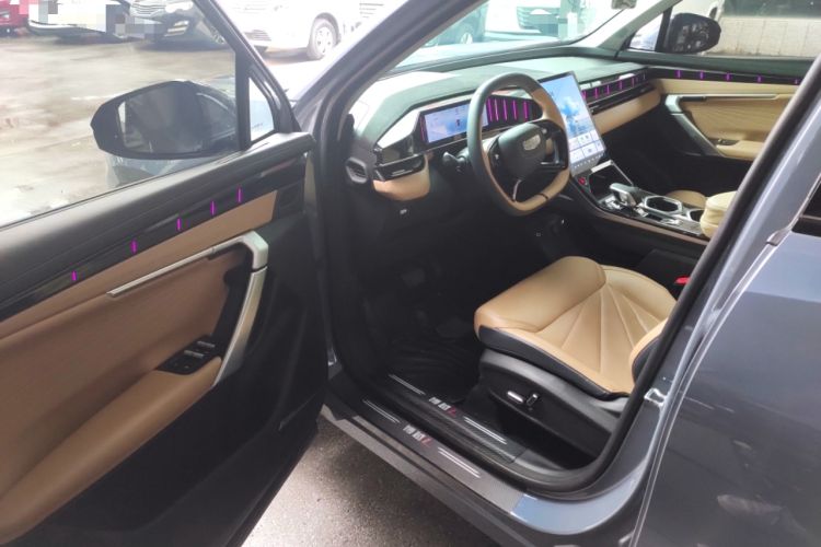 Used Geely Auto FX11 2023 2.0TD DCT Prestige Edition
