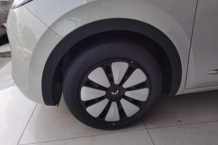 Used Wuling Bingo 2024 333 km Enjoyment Version
