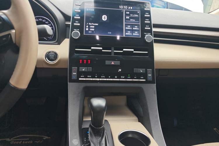Used Toyota Avalon 2019 2.5L Touring Premium Version China VI Standard
