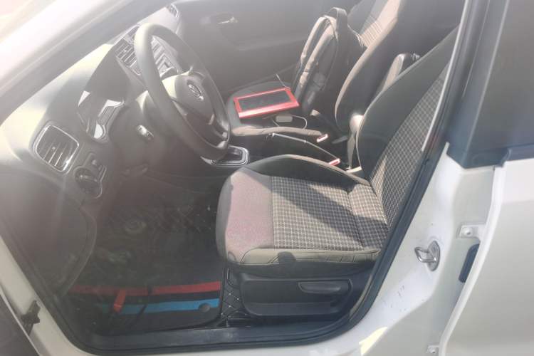 Used Volkswagen Polo 2014 1.6L Automatic Comfort Edition Left Front Seat