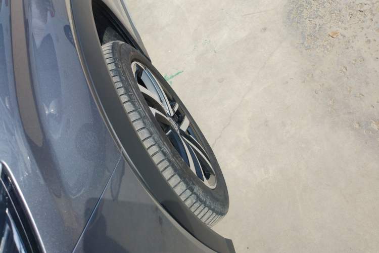 Used BYD Song L DM-i 2024 112 km Beyond Edition Exterior 4