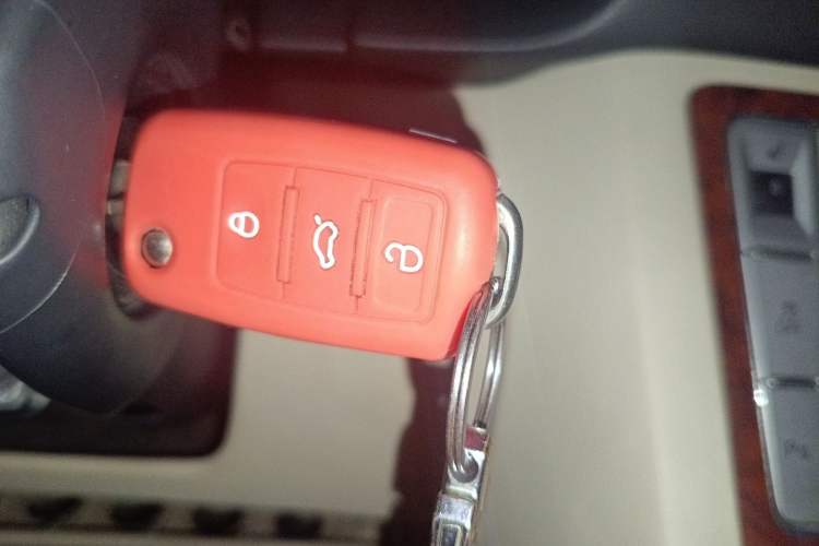 Used Volkswagen Passat 2009 1.8T Automatic Zunjie Model Vehicle Key