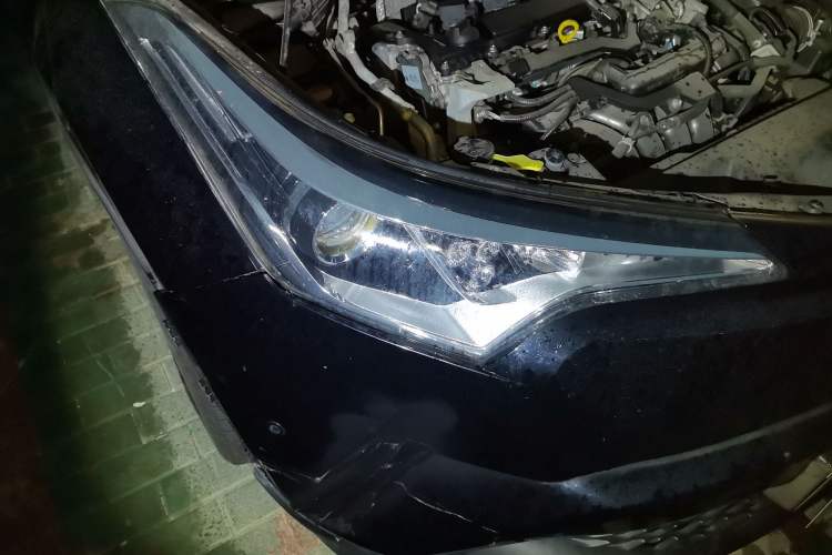 Used Toyota C-HR 2018 2.0L Leading with Sunroof China V Standard