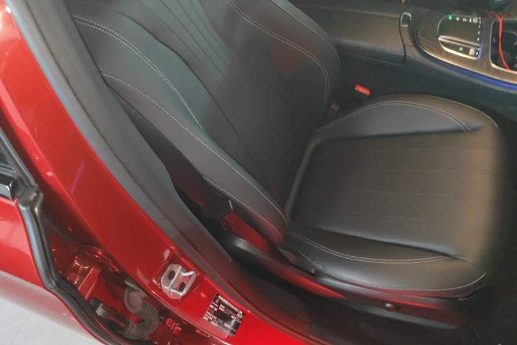 Used Mercedes-Benz E-Class 2021 E 260 Stylish Sports Edition Right Front Seat