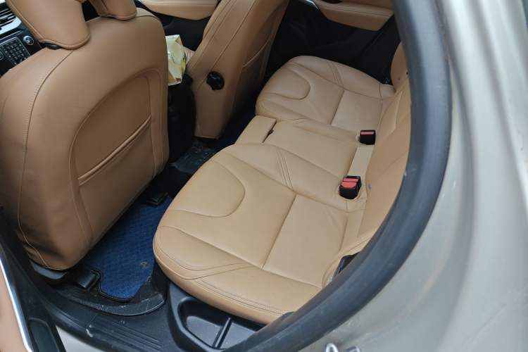 Used Volvo V40 2017 T3 Zhiyi Edition Left Rear Seat