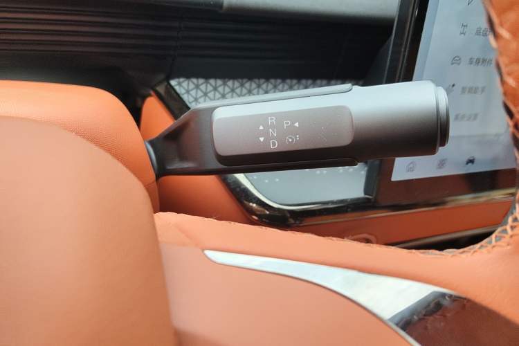 Used Toyota BZ 3X 2025 610 Max Gear Lever