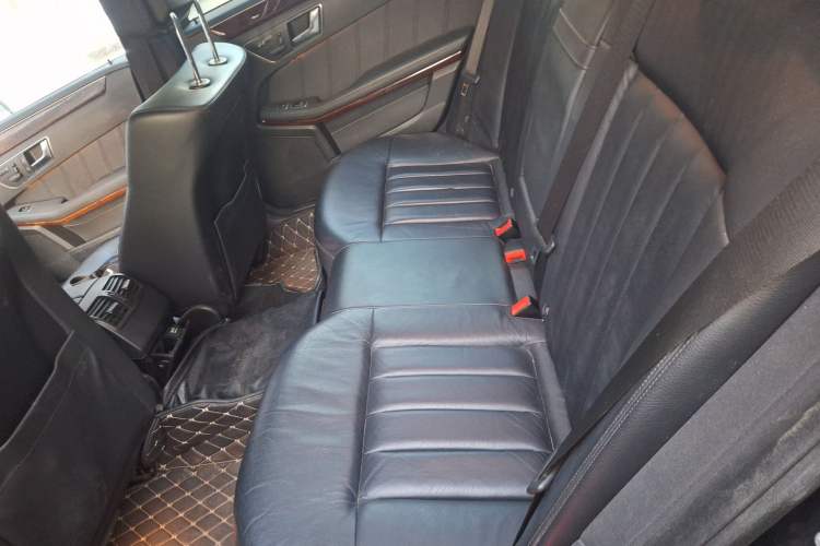 Used Mercedes-Benz E-Class 2013 E 300 L Elegant Model